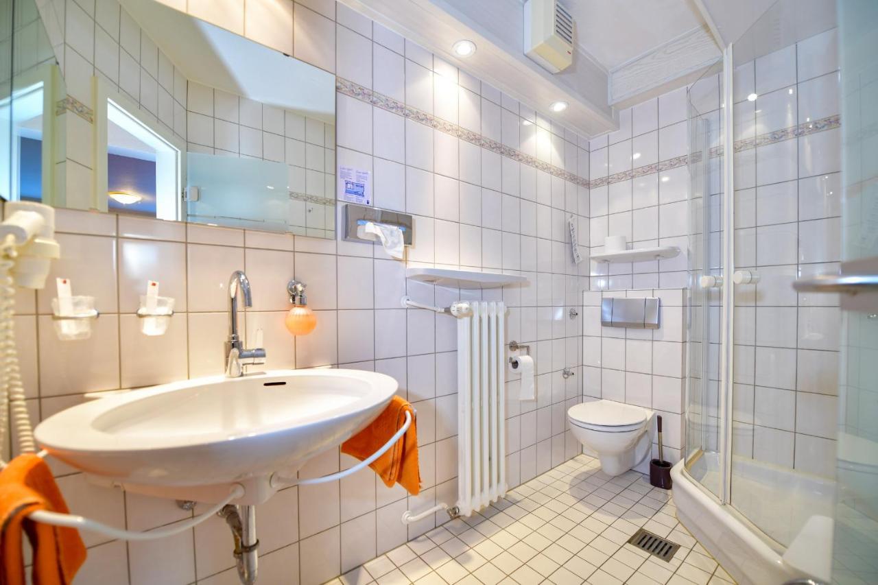Hotel Zur Post Balve Eksteriør billede