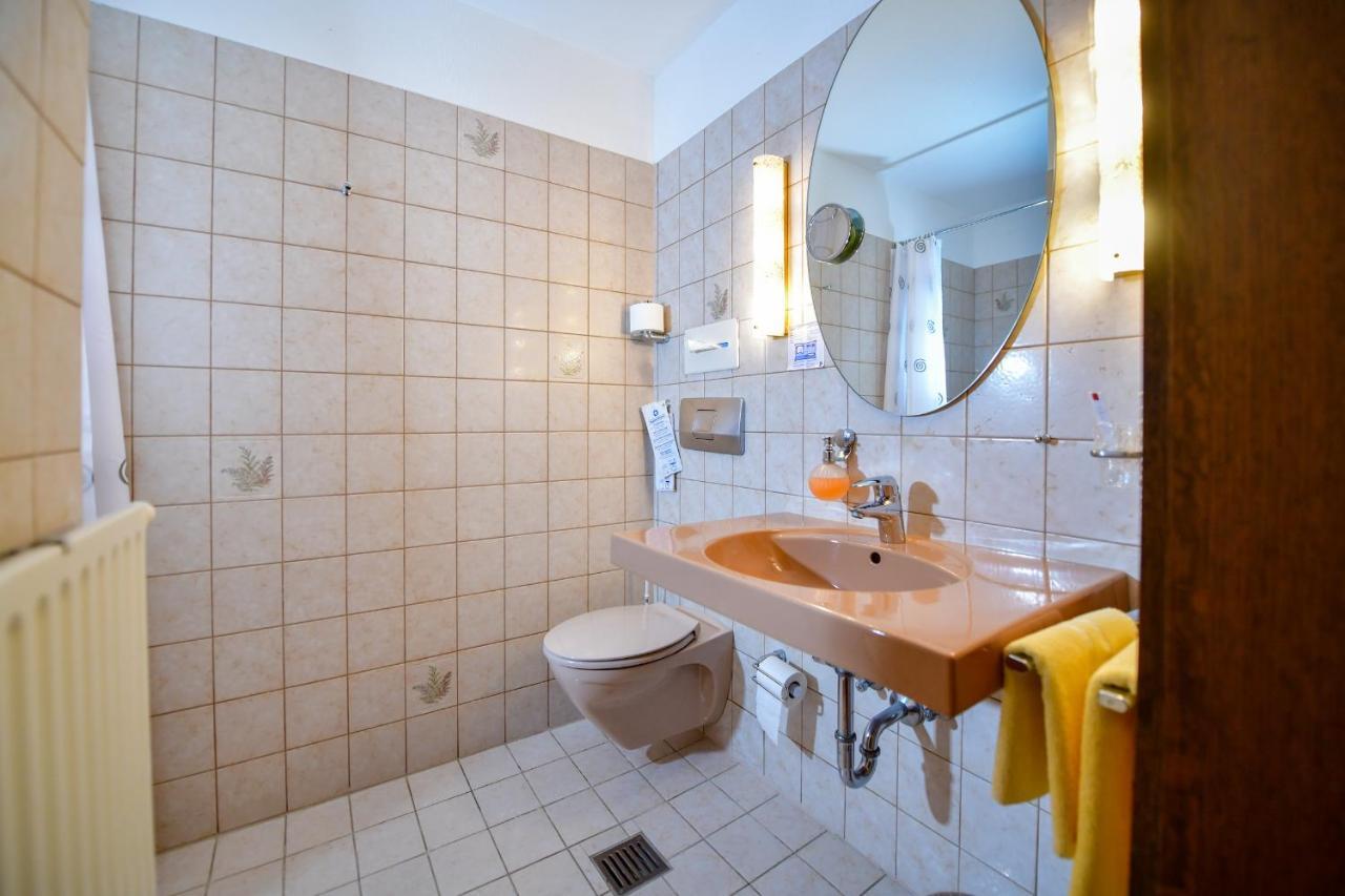 Hotel Zur Post Balve Eksteriør billede